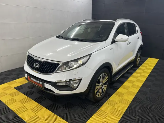 Kia Sportage 4WD Platinum Edition+Pano+Xen+Kam+Navi – Gebrauchtwagen bei Your Next Car in Ostrhauderfehn