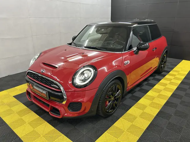 MINI 3trg. / 5trg. / Clubman John Cooper Works+Pano – Gebrauchtwagen bei Your Next Car in Ostrhauderfehn