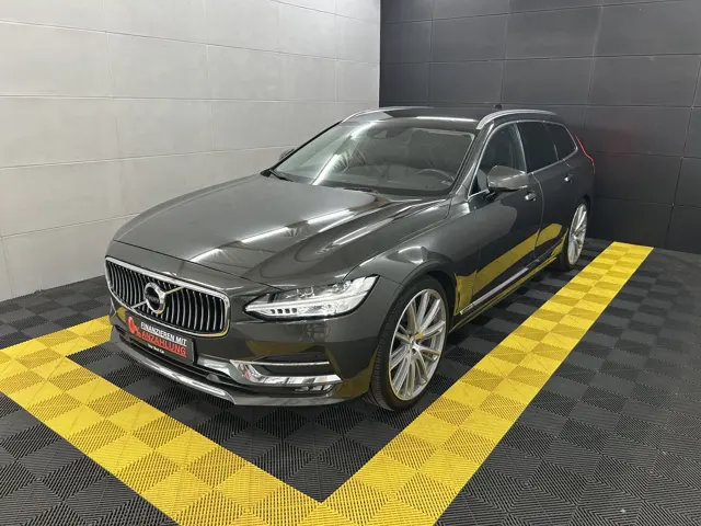 Volvo V90 Inscription AWD+AHK+21 Zoll+LED-ILS+Leder – Gebrauchtwagen bei Your Next Car in Ostrhauderfehn